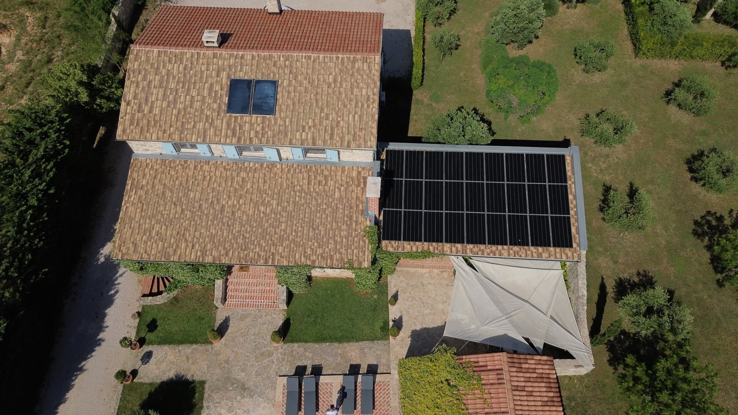 Solarna elektrana 11,2 kW, crijepne ploče, Zemunik